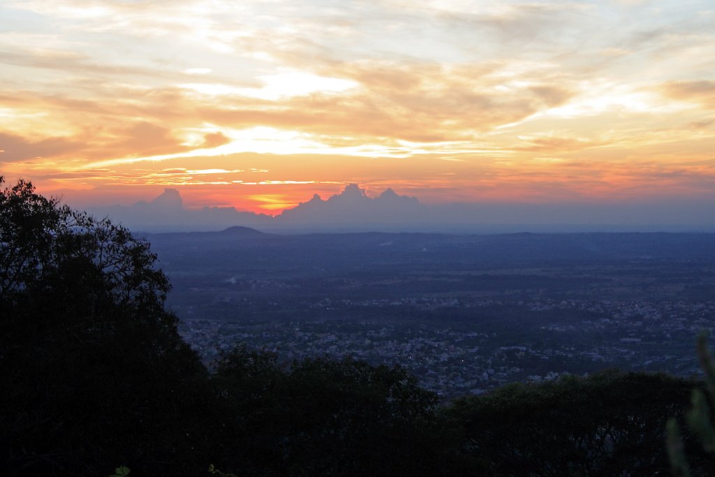 54-Mysore at sunset from Chamundi Hill.jpg - Mysore at sunset from Chamundi Hill